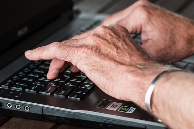 Computerkurs für Seniorinnen und Senioren