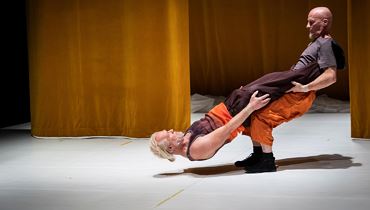 Circustage Kufstein – GLORIOUS BODIES (Circumstances BEL)